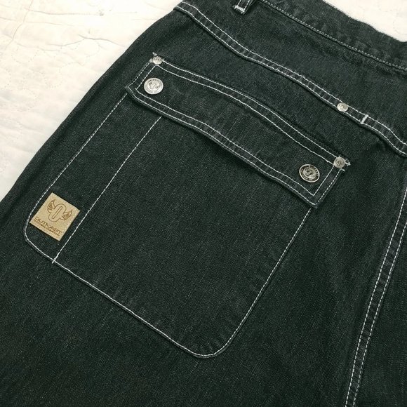 Outkast Clothing Co Denim Jean Cargo Shorts Mens Measure 38 Black - Picture 7 of 10